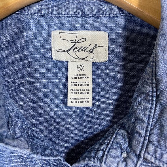 Levi's Womens Denim Classic Western Button Down Shirt Size Large - Picture 2 of 4